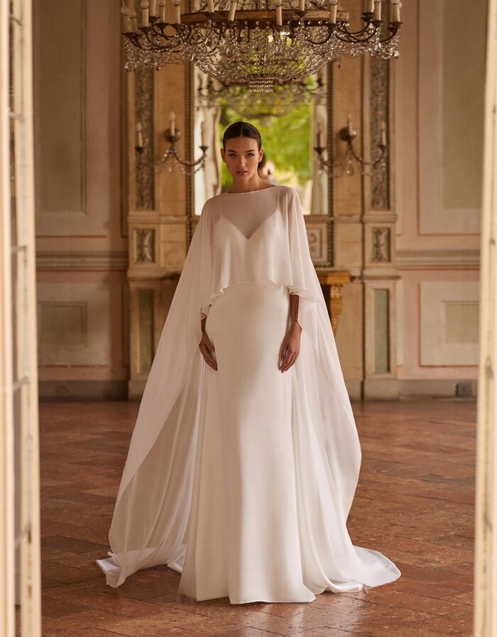 Das Brautkleid Hildur von Alberto Palatchi Brautkleid Hildur von Alberto Palatchi aus Satin in einer fließenden A-Linie mit Spaghettiträgern mit kurzer Schleppe